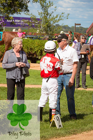 Tahkodha Belle with Wilfredo E Arroyo, Joyce and Tom McFadden