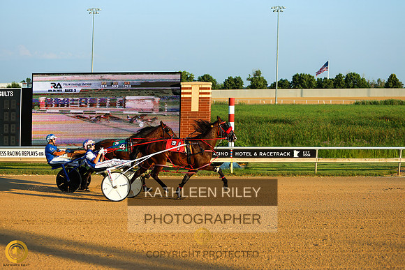 El Parrandero Q 20230629-KARD0405-Edit