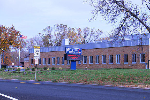 55428 Meadow Lake Elementary School