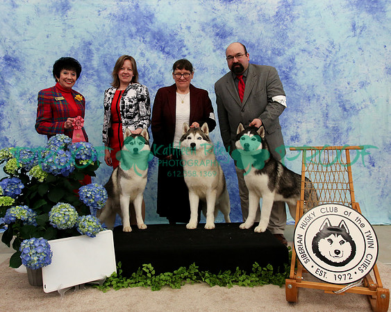 PROOF Specialty Siberian Husky Club of the Twin Cities Judge Barbara Dempsey Alderman