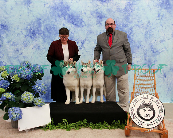 PROOF Specialty Siberian Husky Club of the Twin Cities Judge Barbara Dempsey Alderman