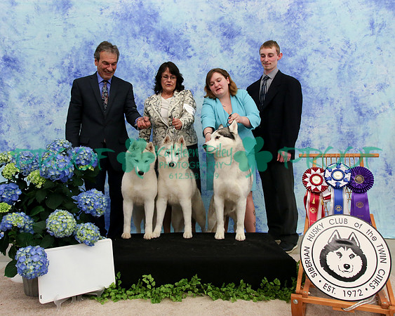PROOF Specialty Siberian Husky Club of the Twin Cities Judge Barbara Dempsey Alderman