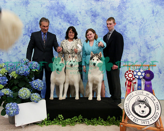 PROOF Specialty Siberian Husky Club of the Twin Cities Judge Barbara Dempsey Alderman