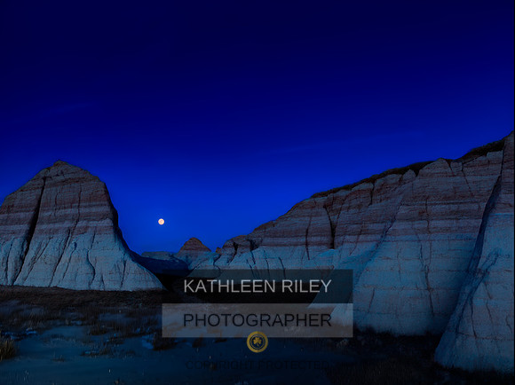 Badlands-Moon-Janet-Cram-Edit-Edit