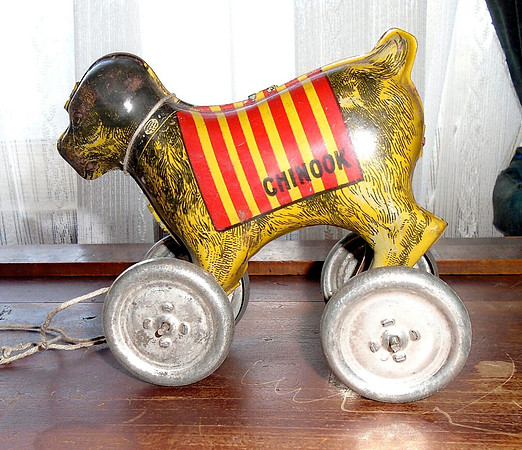 Chinook-lithograph-toy