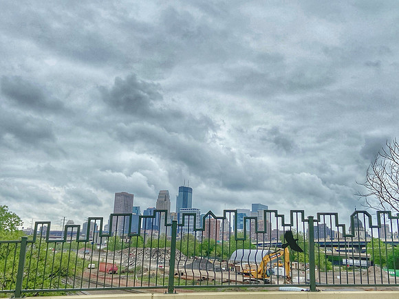 2020-Kathleen-Riley-Photography-Golden Valley Minneapolis Skyline