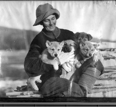 julia-lombard-puppies